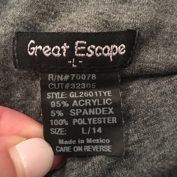 Cute flowy grey skirt w/ built in spandex shorts - Picture 3 of 4